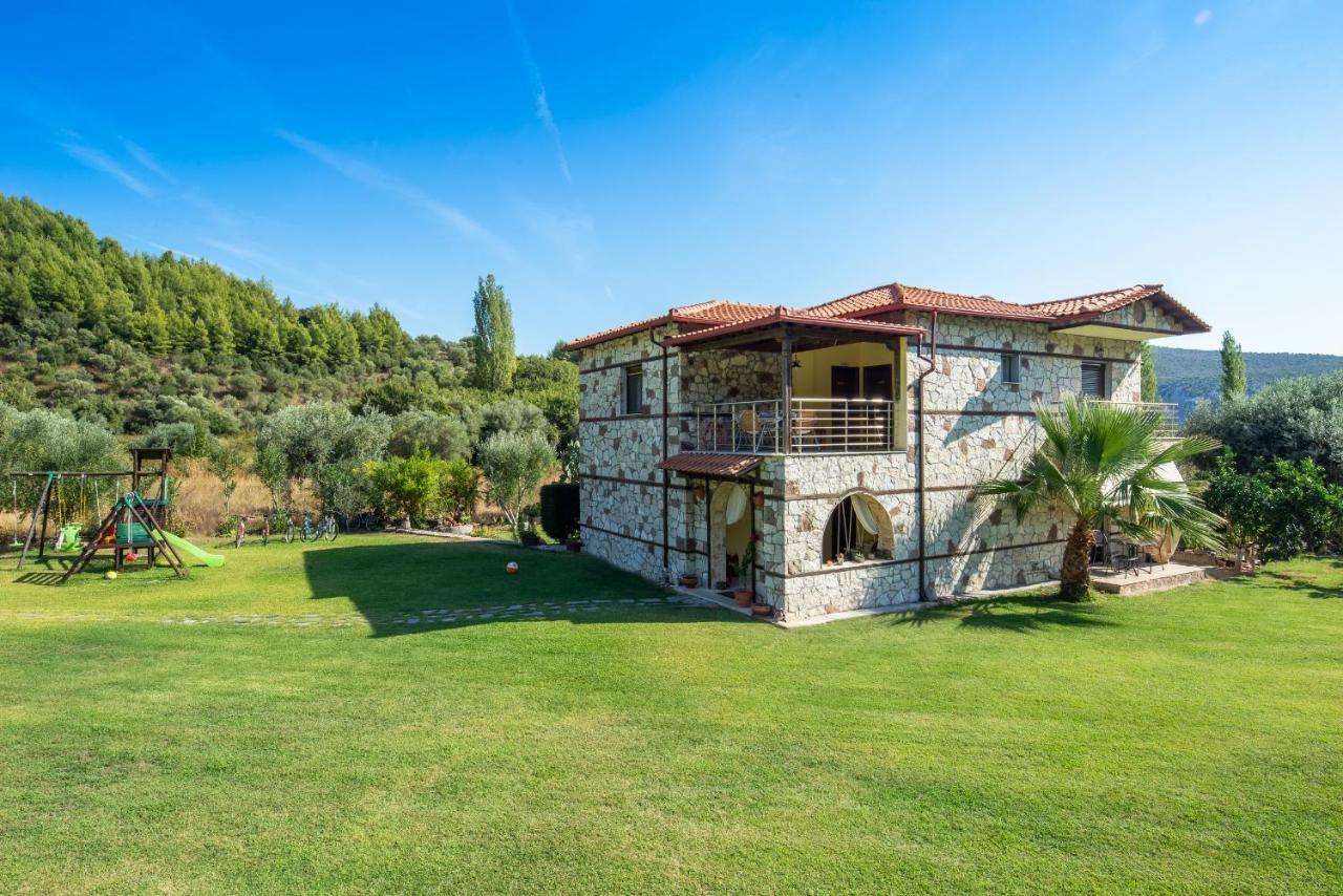 Niriides Hotel Porto Koufo Exterior photo